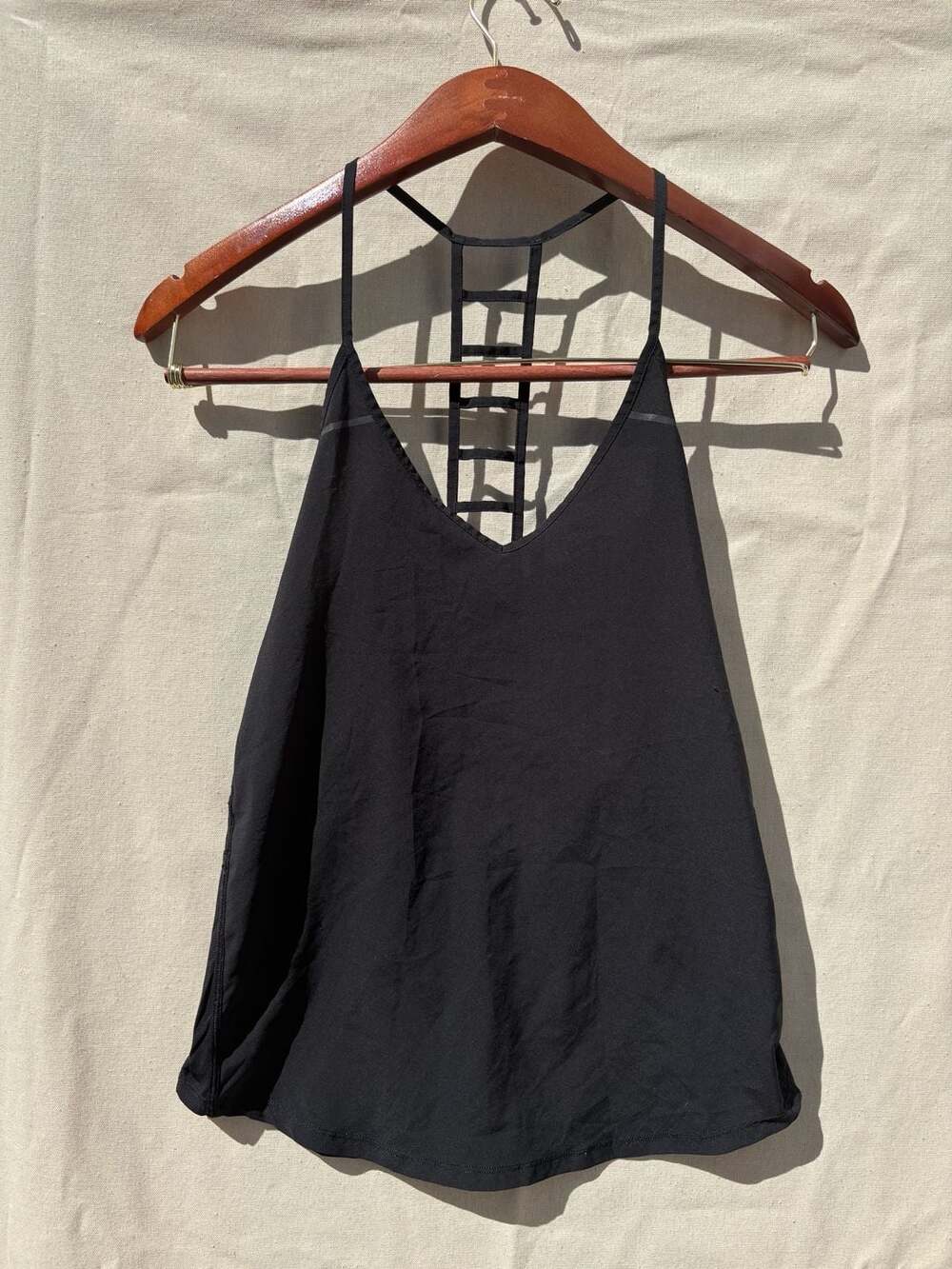 Lululemon Breezy Singlet Ladder Back Tank Top in Black